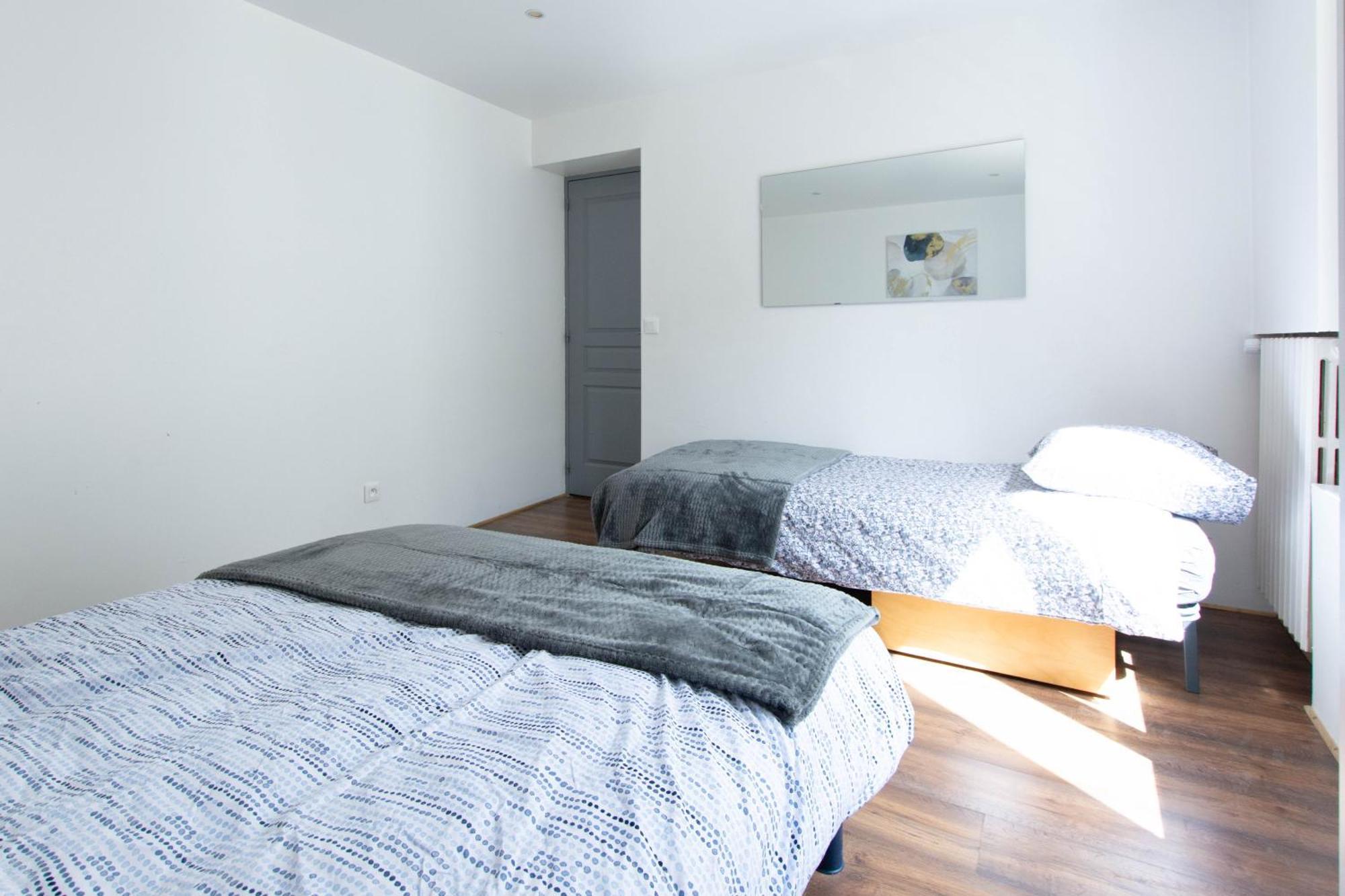 Appartement T3 Gare De Chambery Centre Ville Exteriör bild