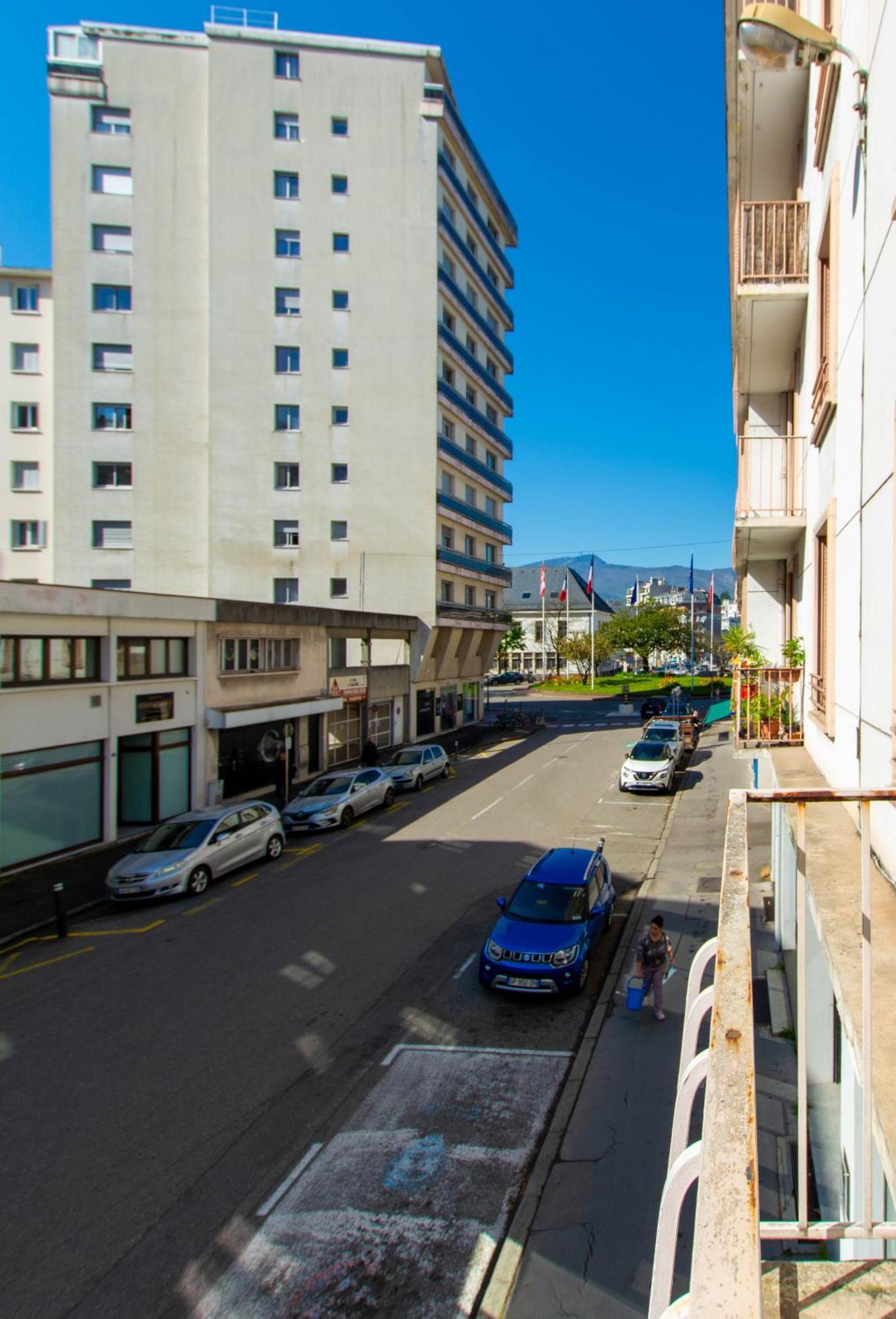 Appartement T3 Gare De Chambery Centre Ville Exteriör bild