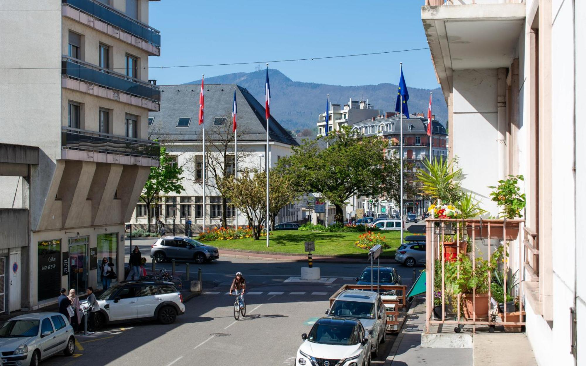Appartement T3 Gare De Chambery Centre Ville Exteriör bild